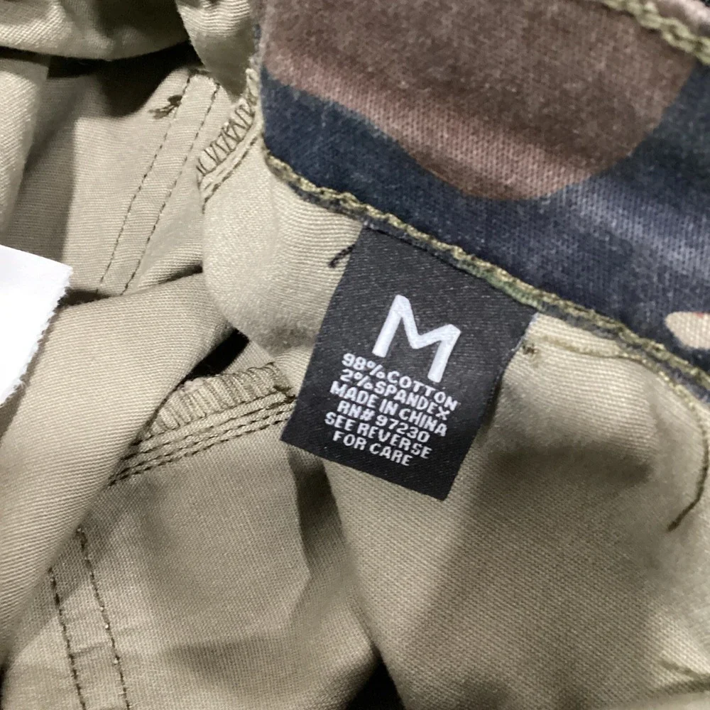 Almost Famous Cargo Pants Womens Sz Medium Green  Camo Elastic Expandable Waist